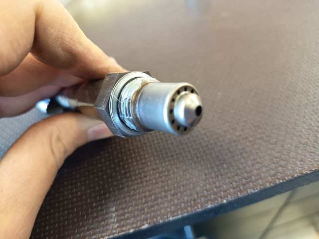 bontott FORD FOCUS II Hátsó Lambdaszonda