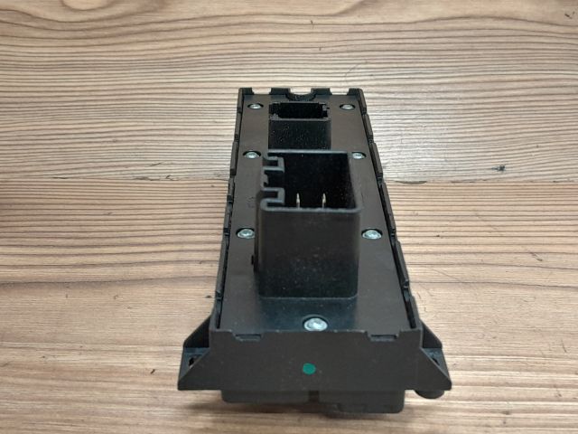 bontott FORD FOCUS II Ablakemelő és Tükör Kapcsoló