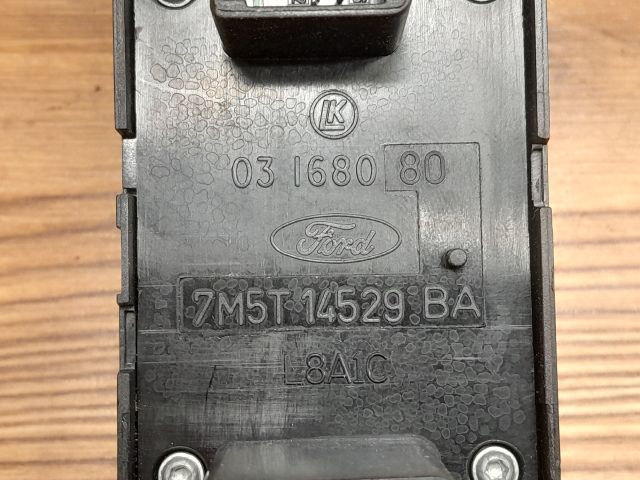 bontott FORD FOCUS II Ablakemelő és Tükör Kapcsoló