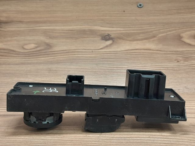 bontott FORD FOCUS II Ablakemelő és Tükör Kapcsoló