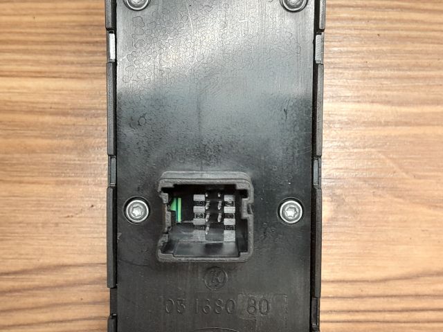 bontott FORD FOCUS II Ablakemelő és Tükör Kapcsoló