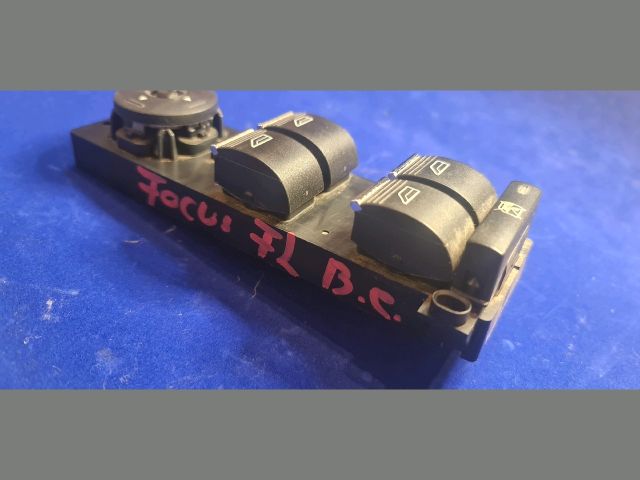 bontott FORD FOCUS II Ablakemelő és Tükör Kapcsoló