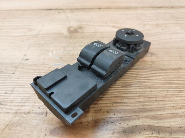 bontott FORD FOCUS II Ablakemelő és Tükör Kapcsoló