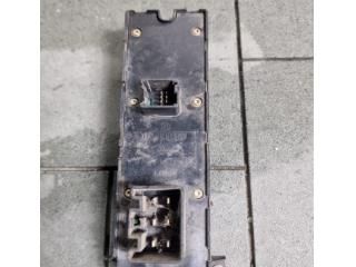 bontott FORD FOCUS II Ablakemelő Kapcsoló Négyes / Kettes