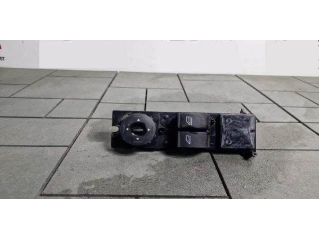 bontott FORD FOCUS II Ablakemelő Kapcsoló Négyes / Kettes