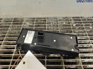 bontott FORD FOCUS II Ablakemelő Kapcsoló Négyes / Kettes