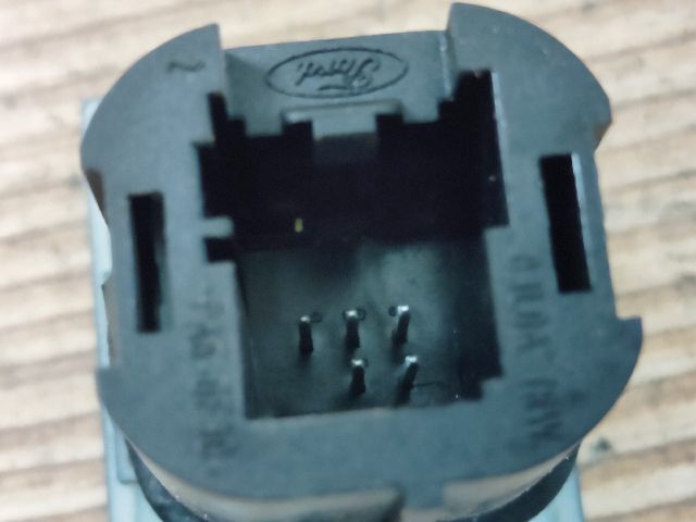 bontott FORD FOCUS II Ablakfűtés Kapcsoló