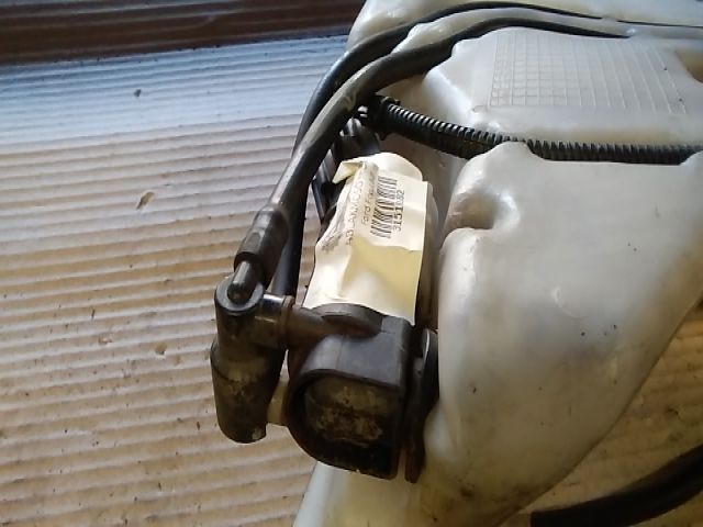 bontott FORD FOCUS II Ablakmosó Tartály