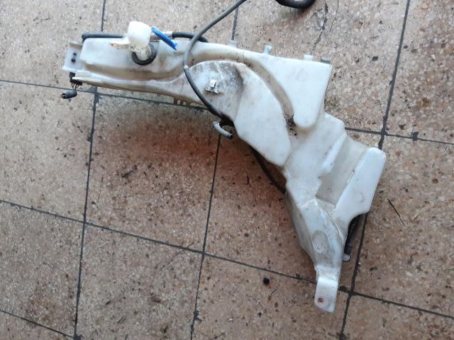 bontott FORD FOCUS II Ablakmosó Tartály