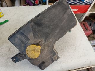 bontott FORD FOCUS II Ablakmosó Tartály