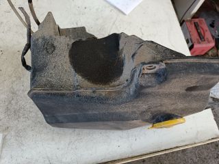 bontott FORD FOCUS II Ablakmosó Tartály