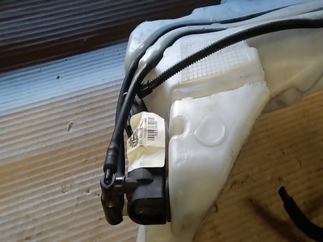 bontott FORD FOCUS II Ablakmosó Tartály