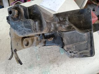 bontott FORD FOCUS II Ablakmosó Tartály