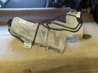 bontott FORD FOCUS II Ablakmosó Tartály