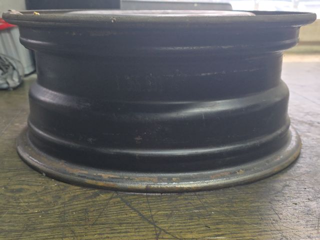 bontott FORD FOCUS II Acélfelni (1 db)