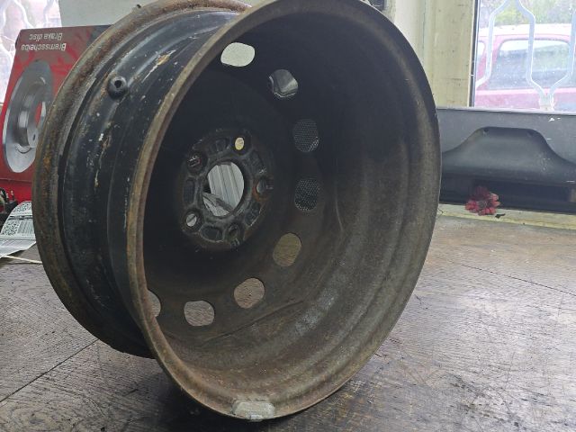 bontott FORD FOCUS II Acélfelni (1 db)