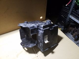 bontott FORD FOCUS II Akkumulátor Tartó