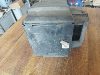 bontott FORD FOCUS II Akkumulátor Tartó