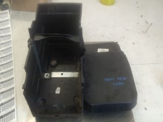 bontott FORD FOCUS II Akkumulátor Tartó