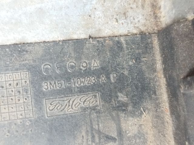 bontott FORD FOCUS II Akkumulátor Tartó