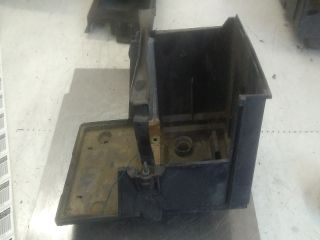 bontott FORD FOCUS II Akkumulátor Tartó