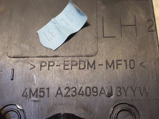 bontott FORD FOCUS II Bal A Oszlop Hangszóró Burkolat