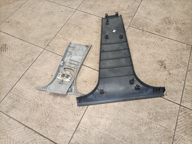 bontott FORD FOCUS II Bal B Oszlop Burkolat