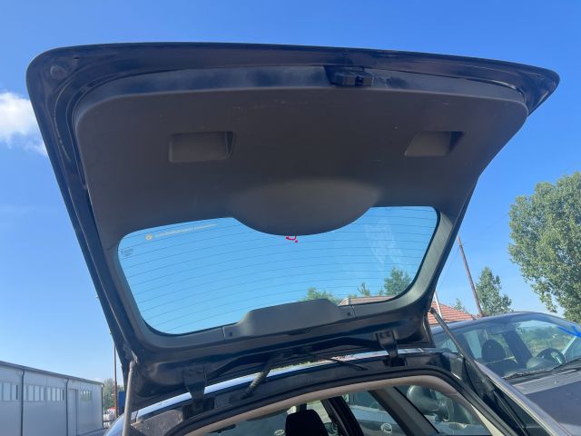 bontott FORD FOCUS II Bal B Oszlop Burkolat