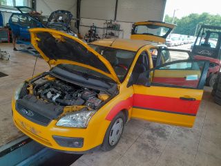 bontott FORD FOCUS II Bal B Oszlop Burkolat