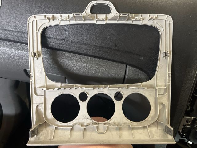 bontott FORD FOCUS II Bal B Oszlop Burkolat