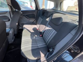 bontott FORD FOCUS II Bal B Oszlop Burkolat