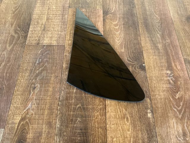 bontott FORD FOCUS II Bal C Oszlop Oldalablak Üveg