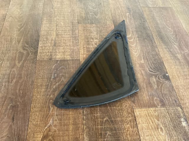 bontott FORD FOCUS II Bal C Oszlop Oldalablak Üveg