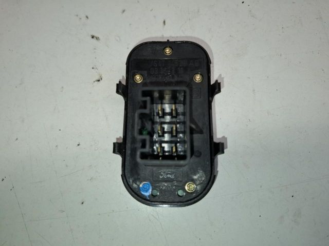 bontott FORD FOCUS II Bal első Ablakemelő Kapcsoló