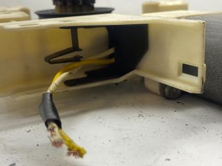 bontott FORD FOCUS II Bal első Ablakemelő Motor