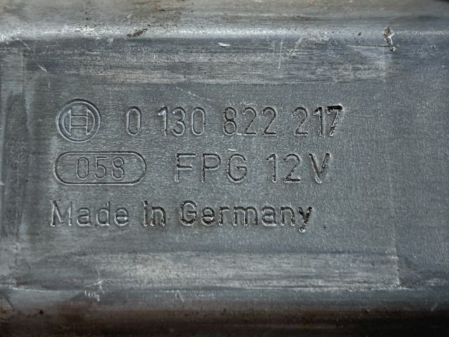 bontott FORD FOCUS II Bal első Ablakemelő Motor