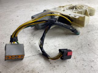 bontott FORD FOCUS II Bal első Ablakemelő Motor