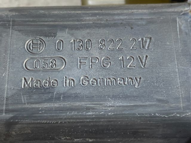 bontott FORD FOCUS II Bal első Ablakemelő Motor