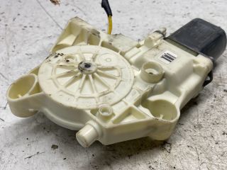 bontott FORD FOCUS II Bal első Ablakemelő Motor
