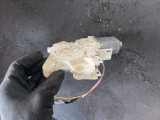 bontott FORD FOCUS II Bal első Ablakemelő Motor