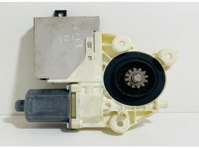 bontott FORD FOCUS II Bal első Ablakemelő Motor