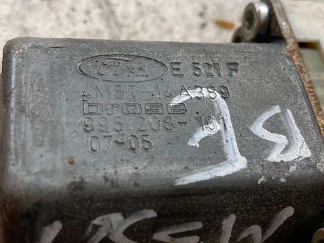 bontott FORD FOCUS II Bal első Ablakemelő Motor