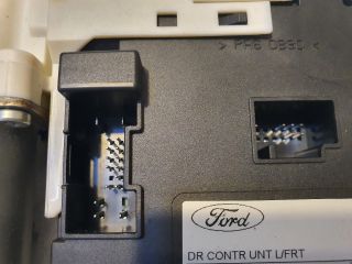 bontott FORD FOCUS II Bal első Ablakemelő Motor