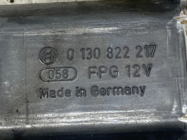 bontott FORD FOCUS II Bal első Ablakemelő Motor