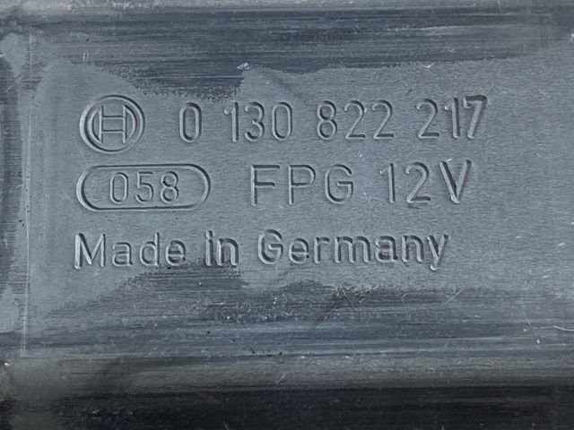 bontott FORD FOCUS II Bal első Ablakemelő Motor