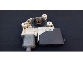 bontott FORD FOCUS II Bal első Ablakemelő Motor