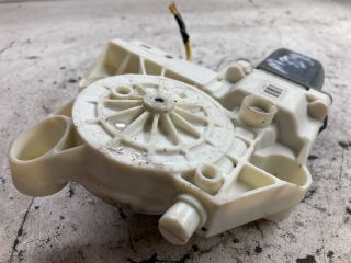 bontott FORD FOCUS II Bal első Ablakemelő Motor