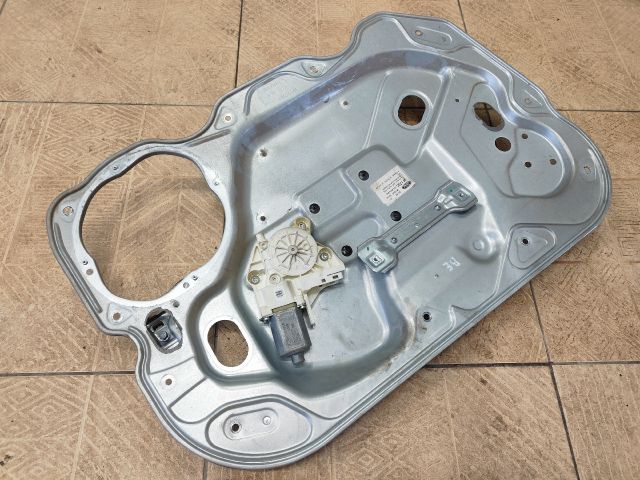 bontott FORD FOCUS II Bal első Ablakemelő Szerkezet (Elektromos)