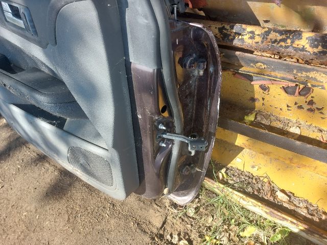 bontott FORD FOCUS II Bal első Ajtó (Részeivel)