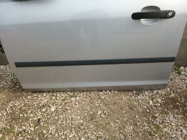 bontott FORD FOCUS II Bal első Ajtó (Részeivel)